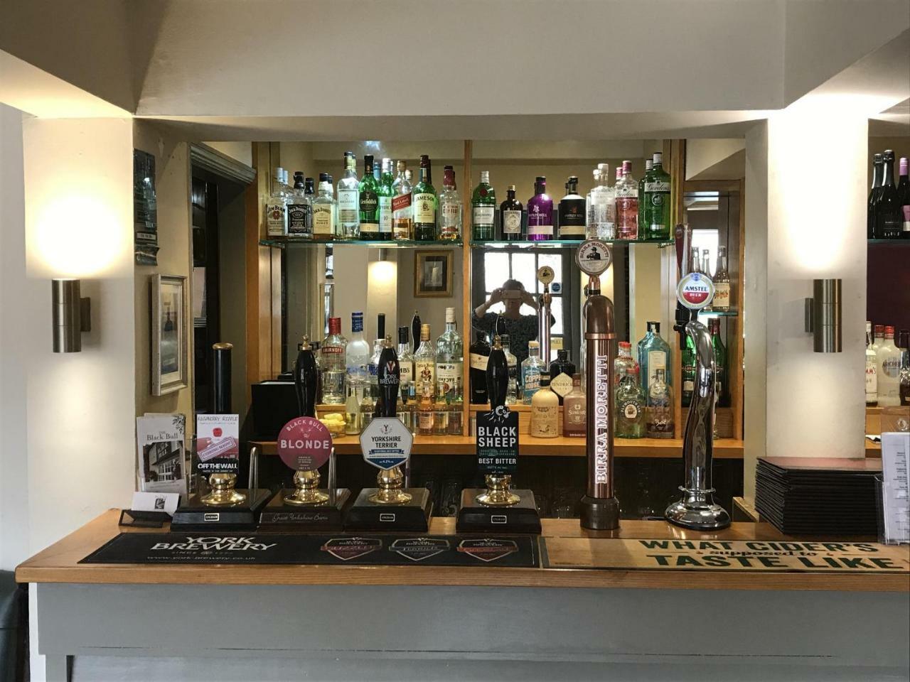 Escrick The Black Bull Inn מראה חיצוני תמונה